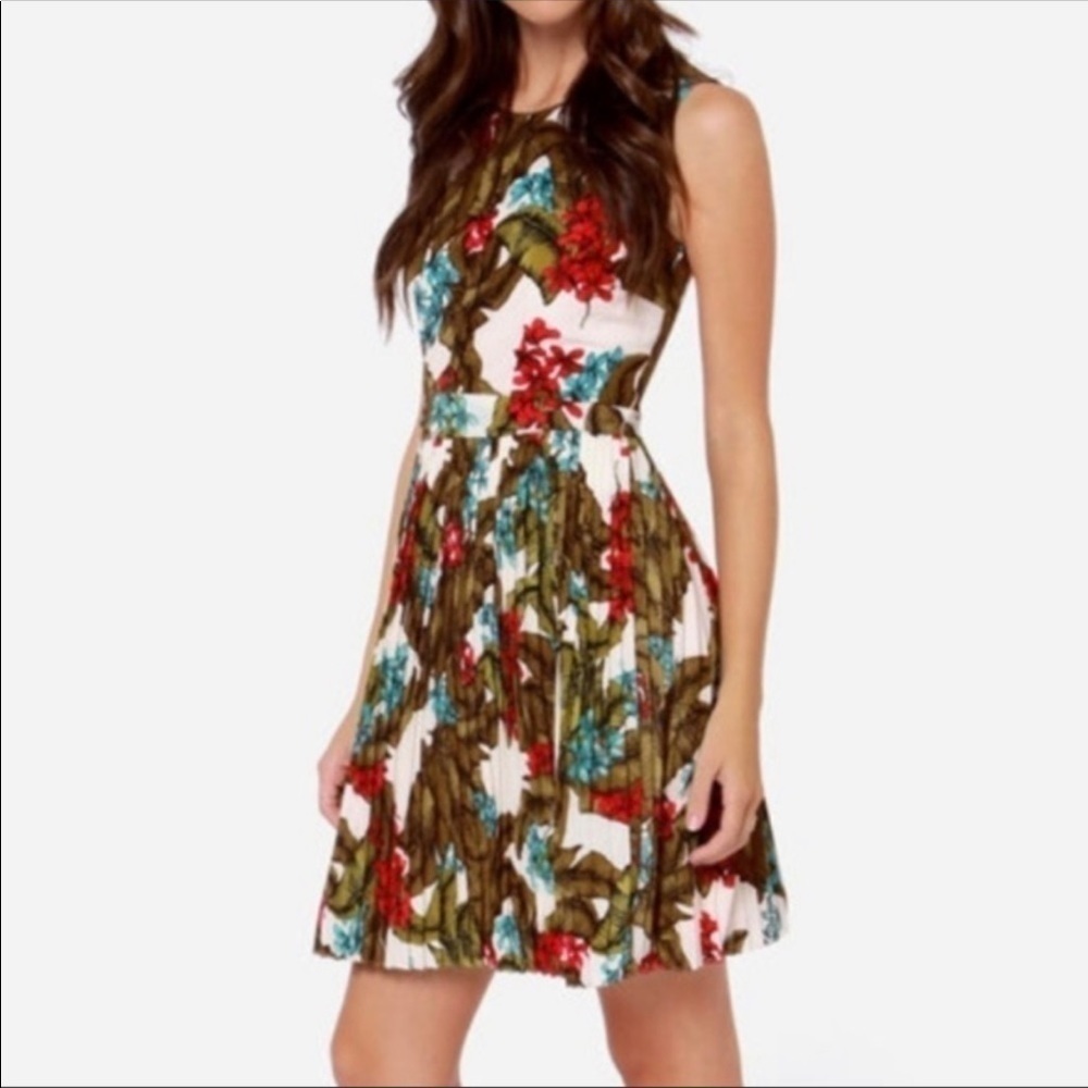 Selene Flores Dress
